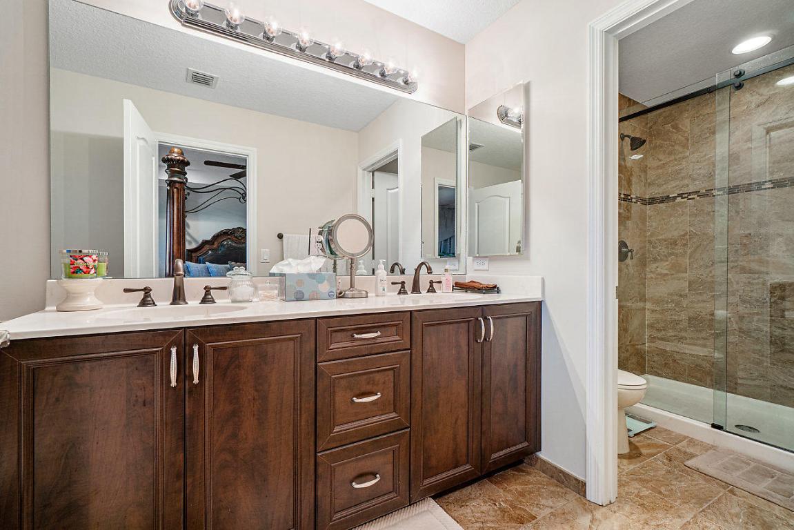 COLONY RESERVE AT LAKE WORTH - Residential