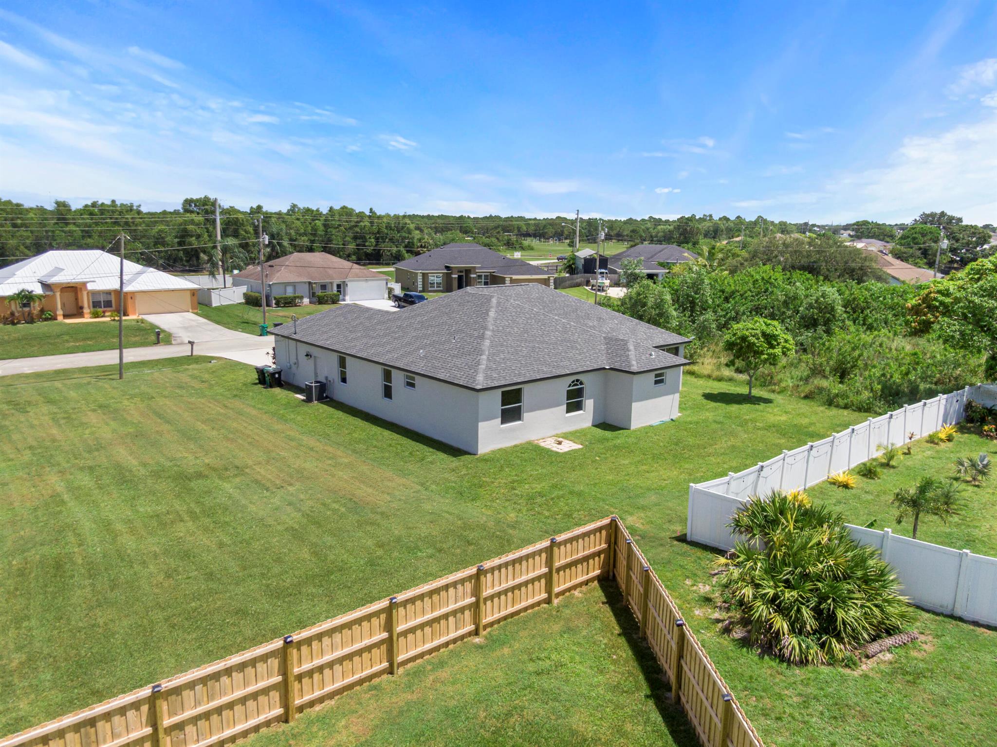 5804 NW North Dooley Circle