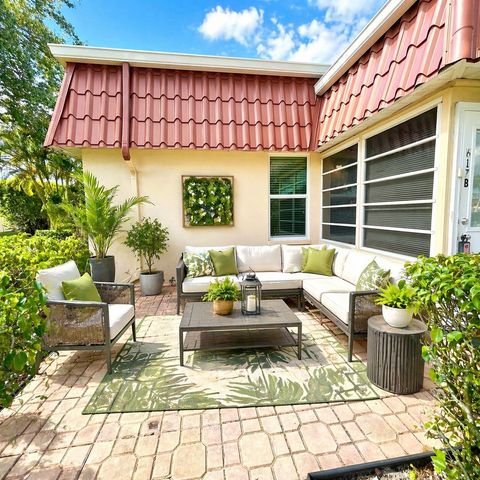 Tiny photo for 617 Laconia Circle #B, Lake Worth, FL 33467 (MLS # B26020124)