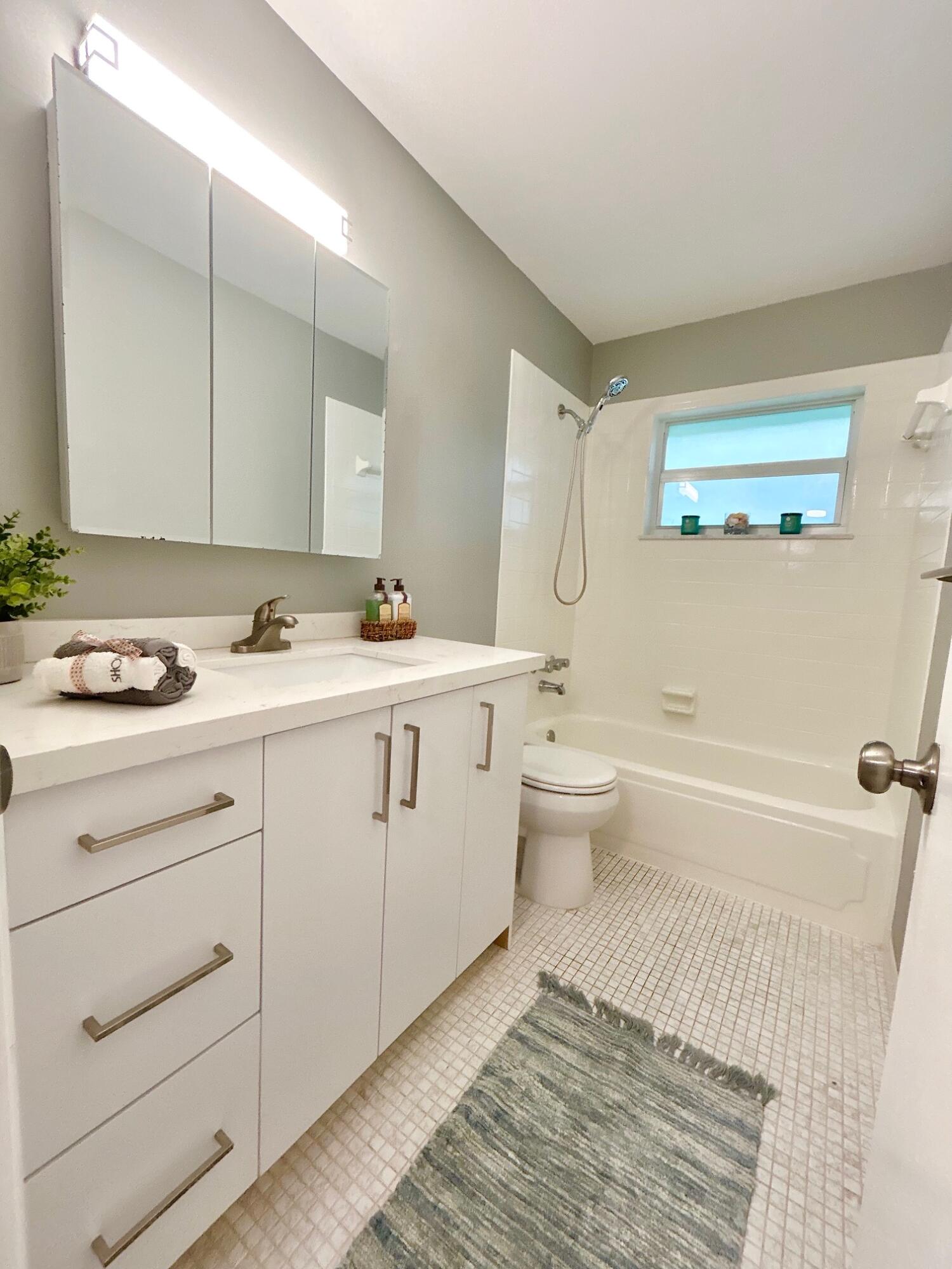 COVERED BRIDGE CONDO - Residential