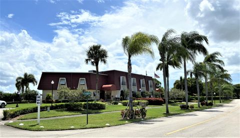 Tiny photo for 617 Laconia Circle #B, Lake Worth, FL 33467 (MLS # B26020124)