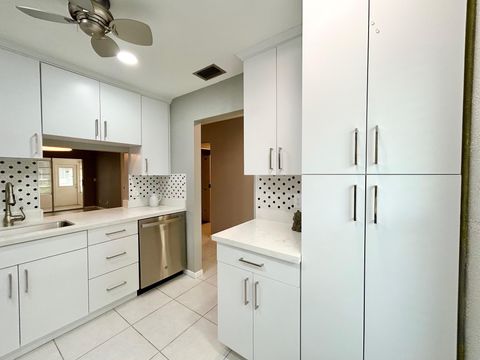 Tiny photo for 617 Laconia Circle #B, Lake Worth, FL 33467 (MLS # B26020124)