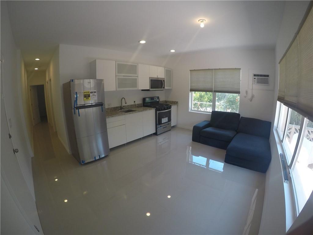 1611 Michigan Ave 2