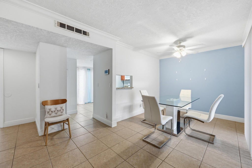 Photo of 301 LAKEWOOD Drive #8A, Jupiter, FL 33458 (MLS # B26067958)