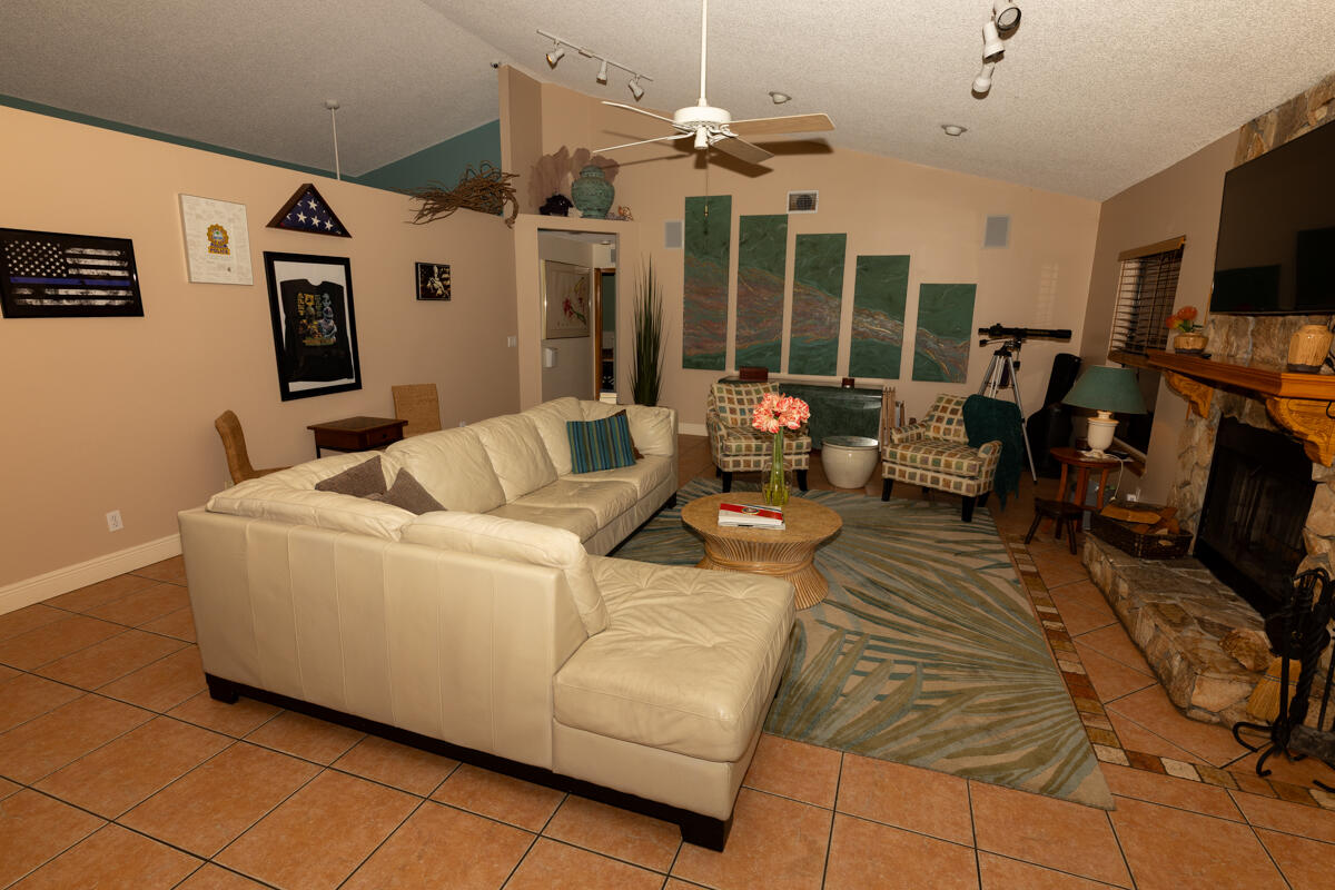 PALM BEACH FARMS CO PL - Residential