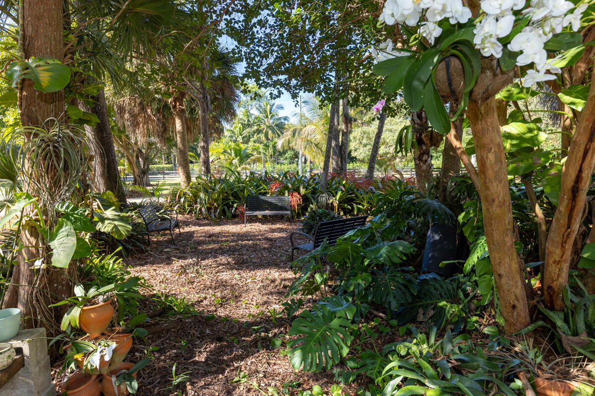 PALM BEACH FARMS CO PL - Residential