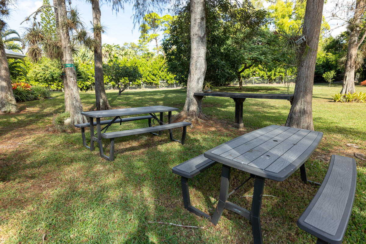 PALM BEACH FARMS CO PL - Residential