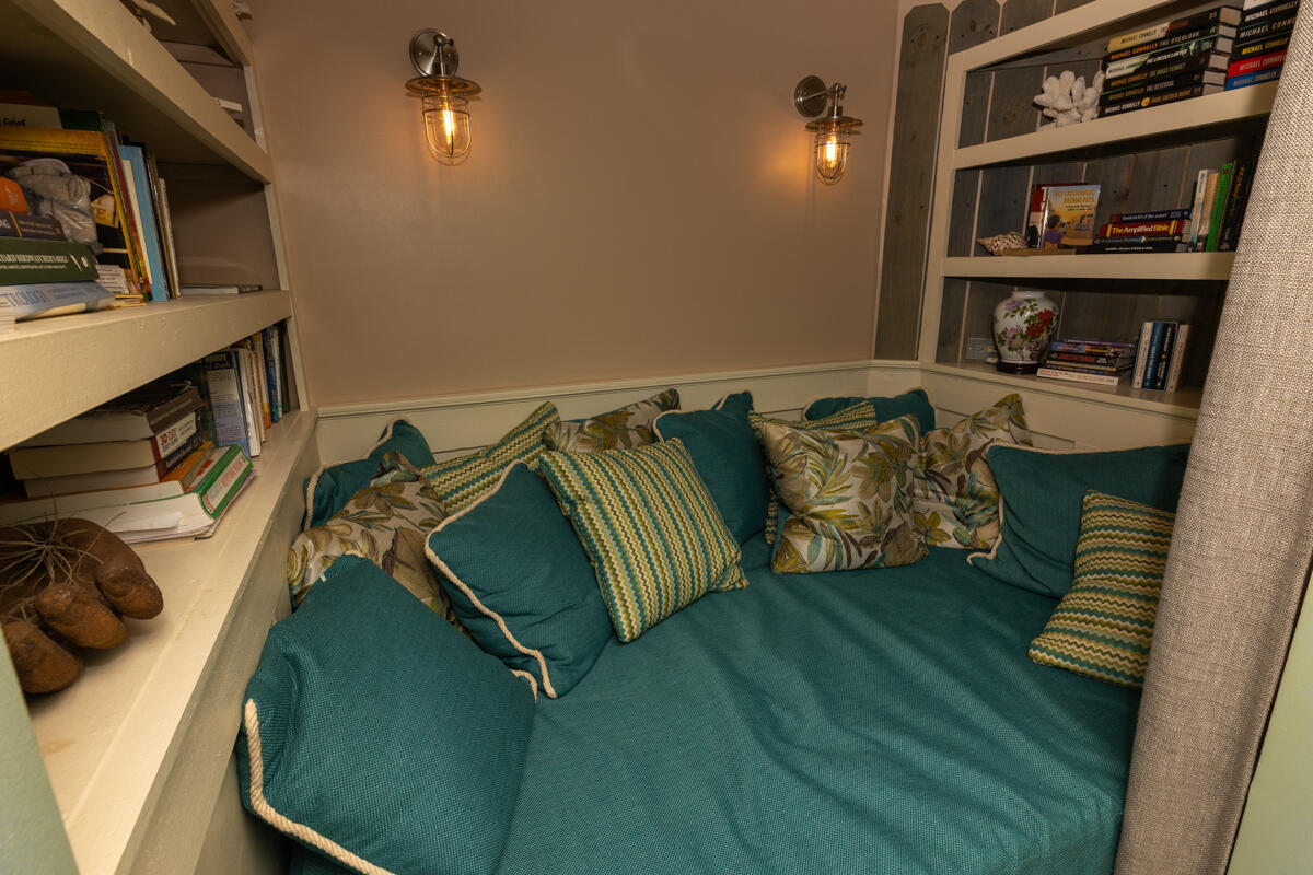 PALM BEACH FARMS CO PL - Residential