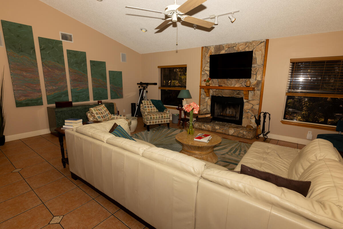 PALM BEACH FARMS CO PL - Residential