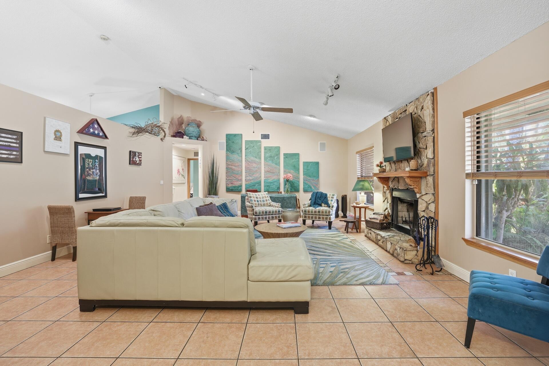 PALM BEACH FARMS CO PL - Residential