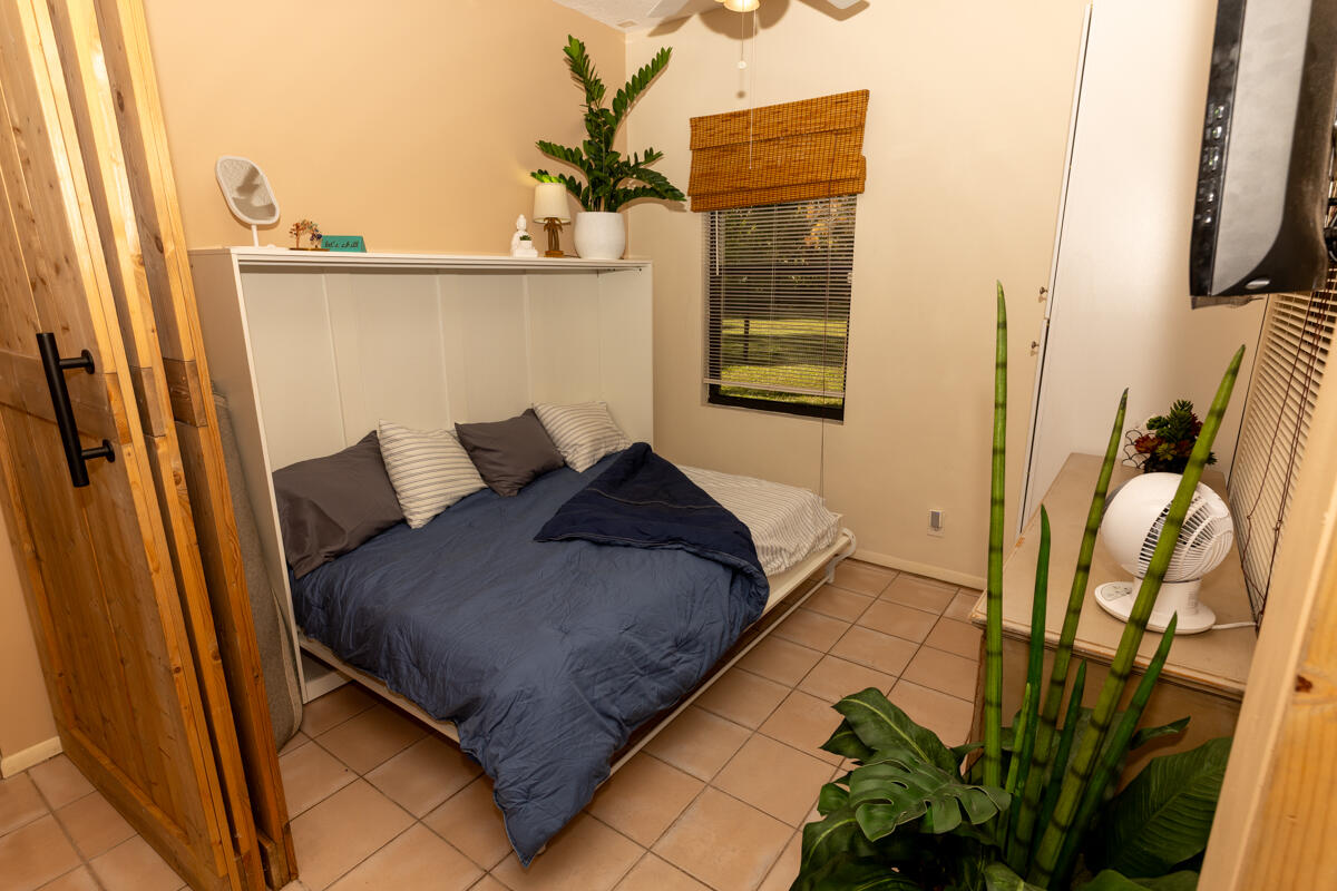 PALM BEACH FARMS CO PL - Residential