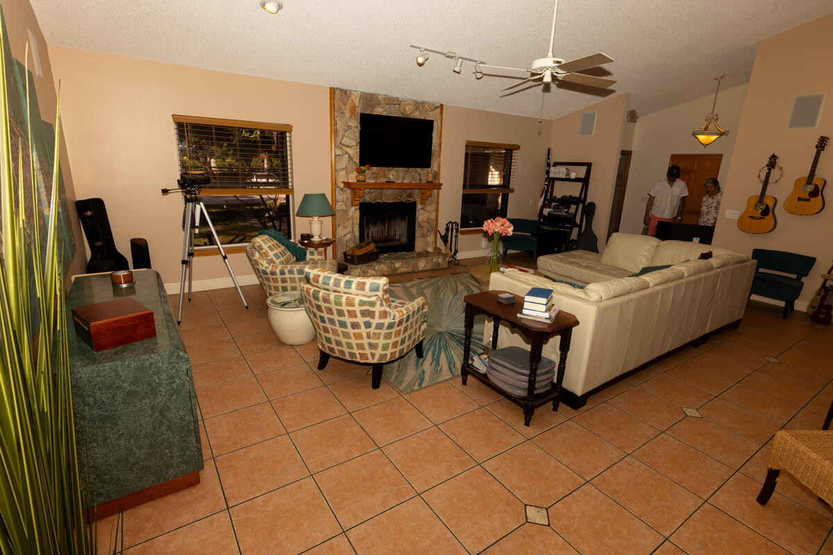 PALM BEACH FARMS CO PL - Residential