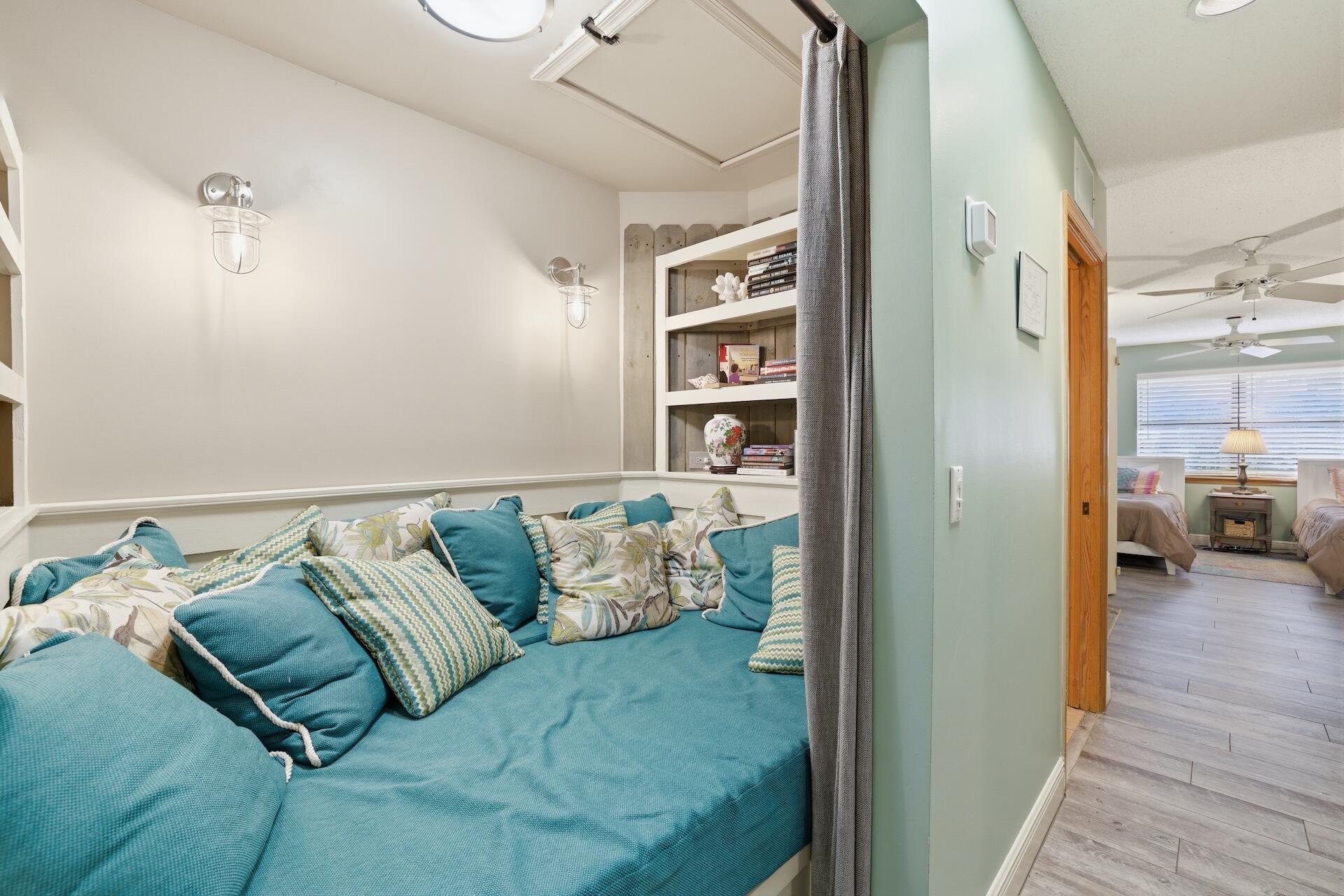 PALM BEACH FARMS CO PL - Residential