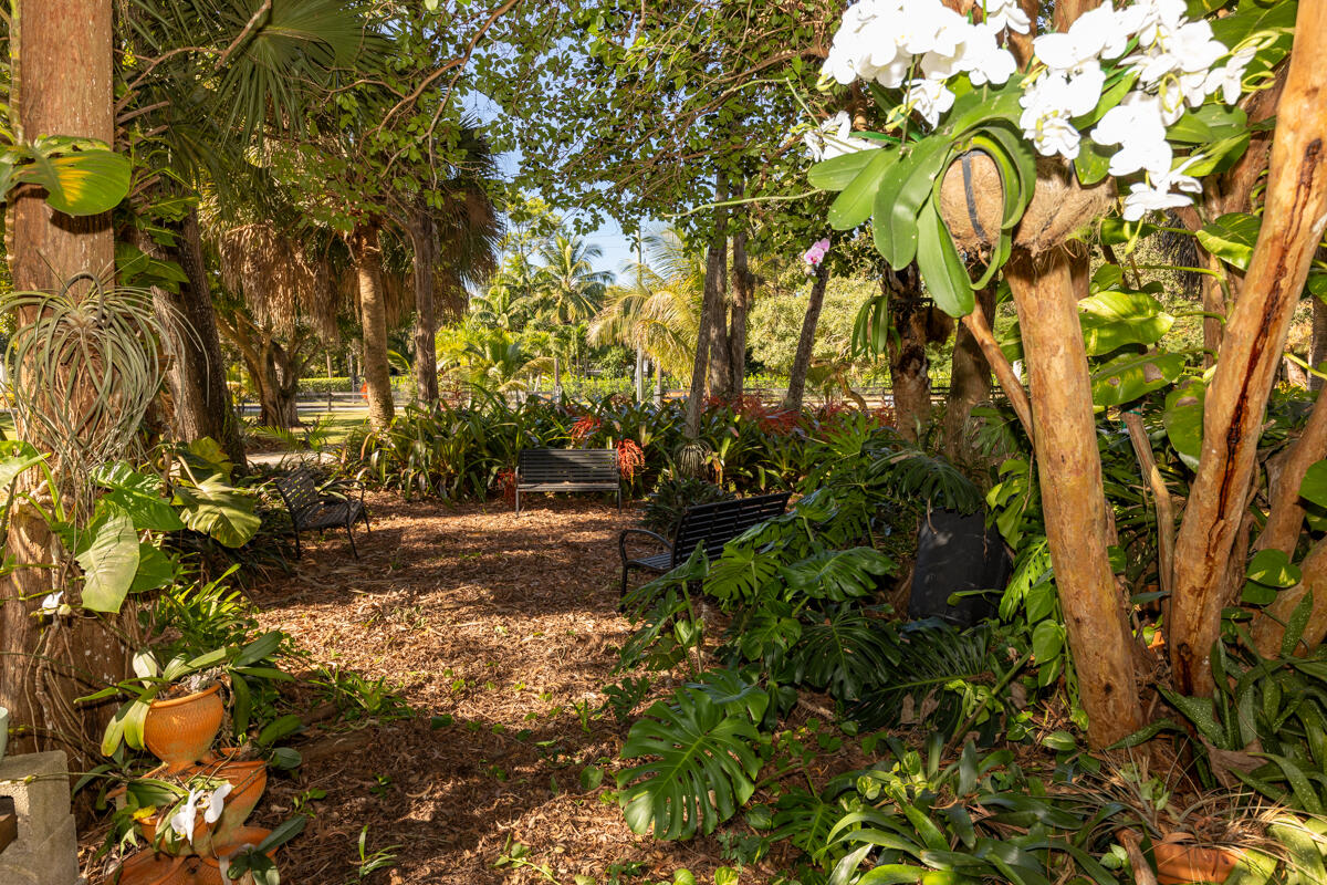 PALM BEACH FARMS CO PL - Residential