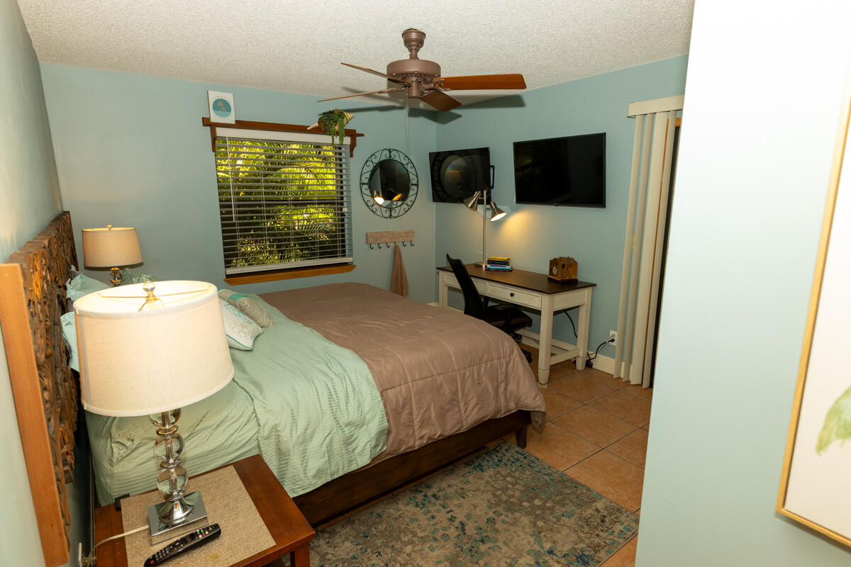 PALM BEACH FARMS CO PL - Residential