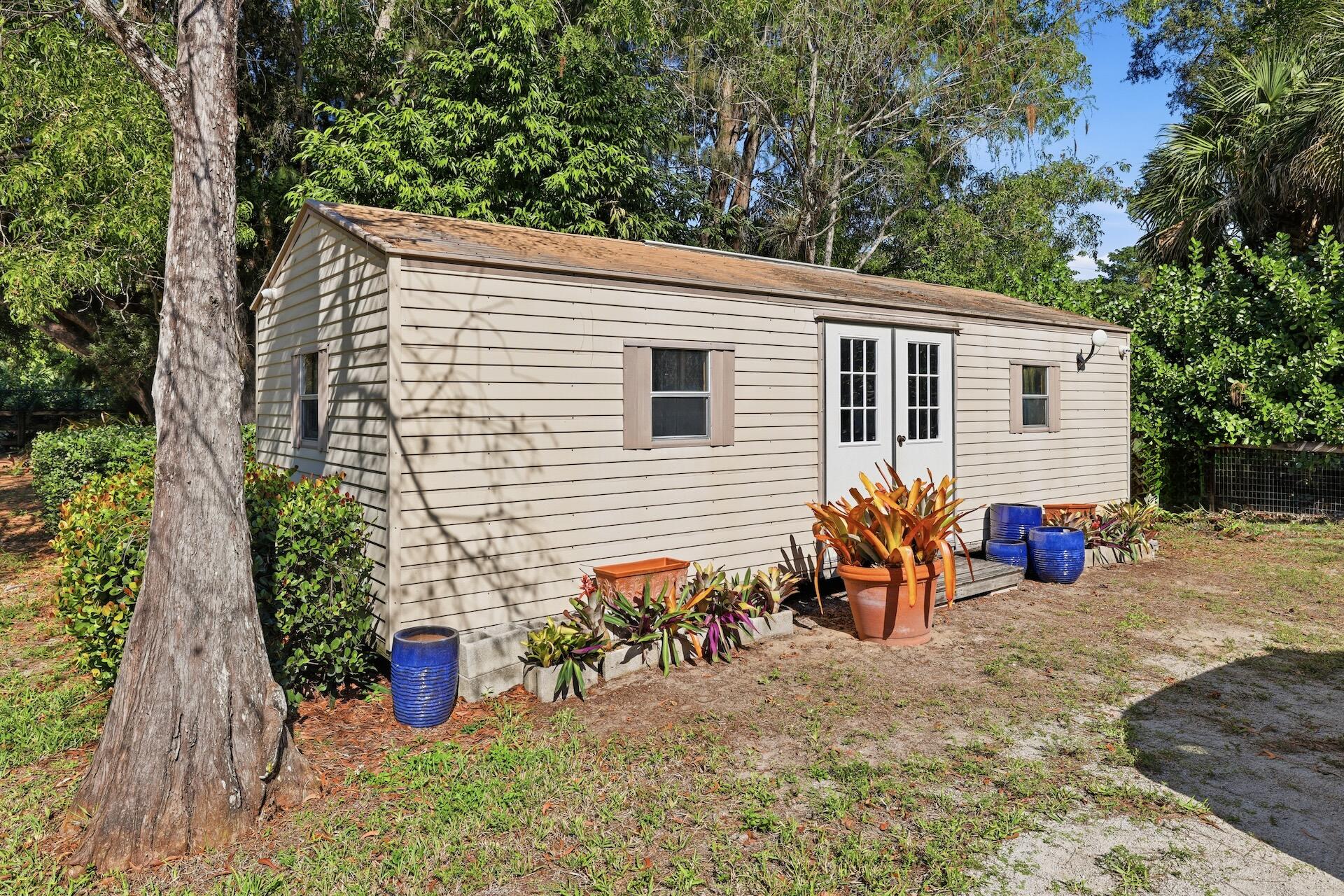 PALM BEACH FARMS CO PL - Residential