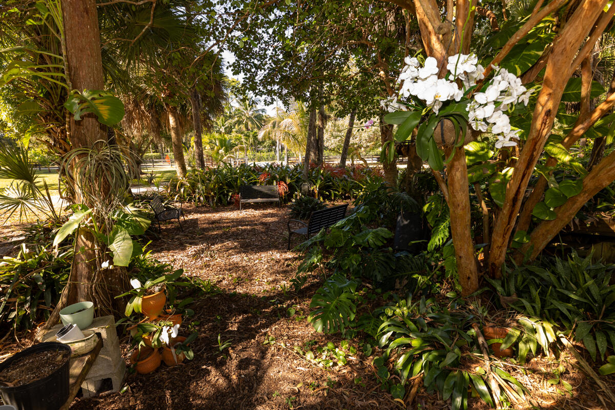 PALM BEACH FARMS CO PL - Residential