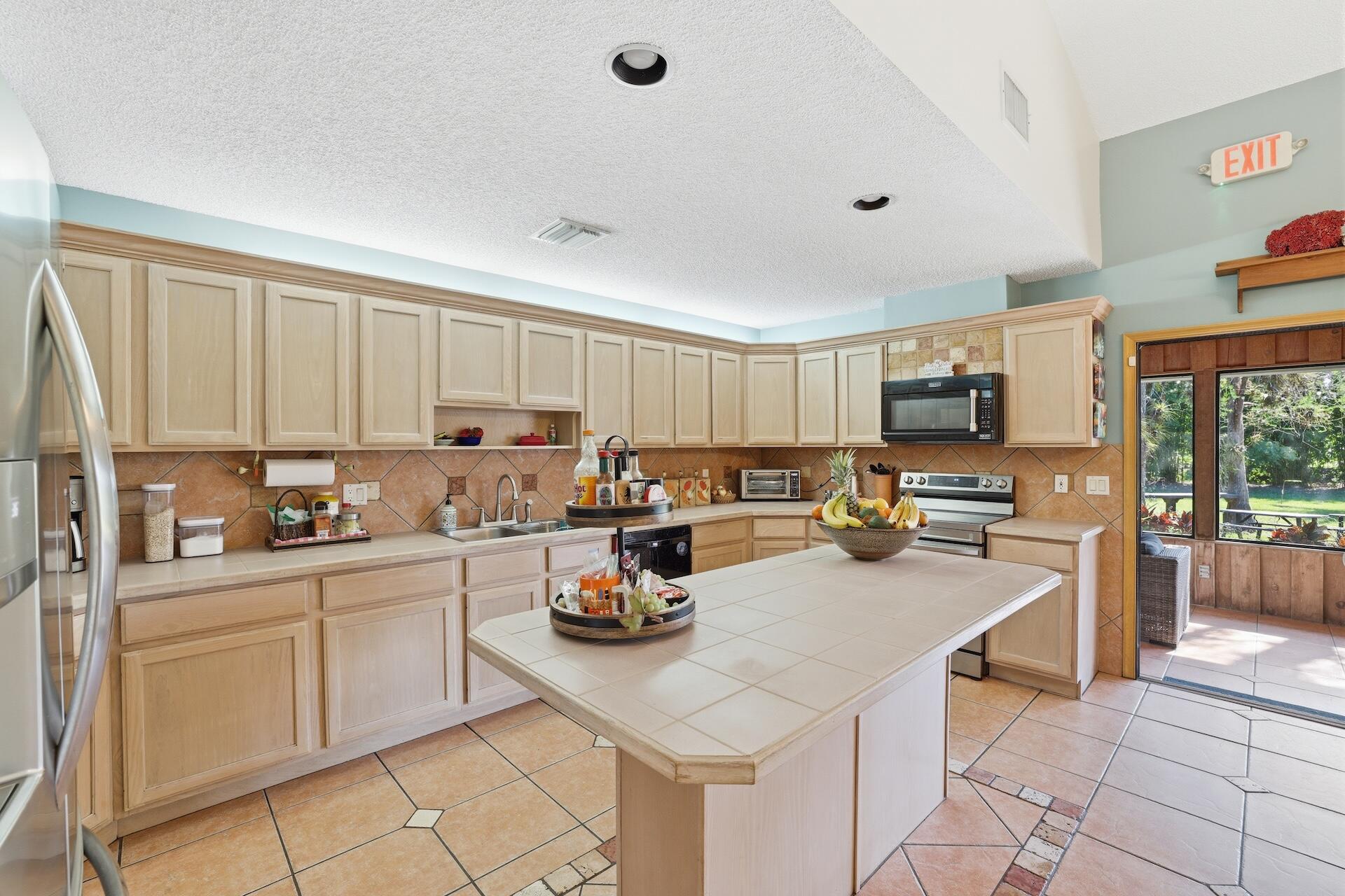 PALM BEACH FARMS CO PL - Residential