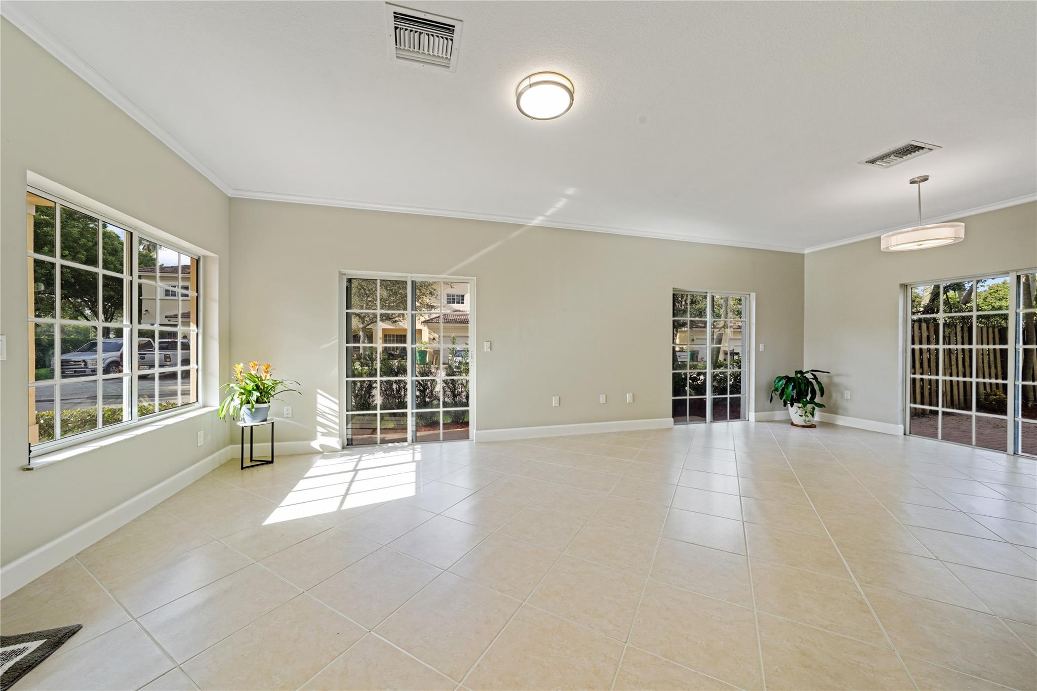 STONECREEK - Residential