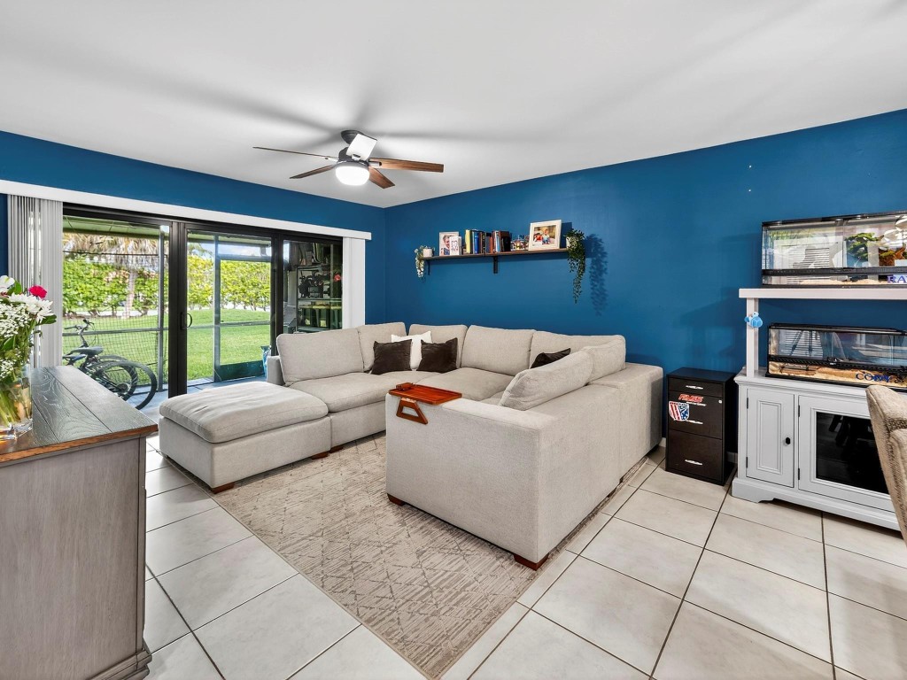 Pineapple Park - Residential Lease