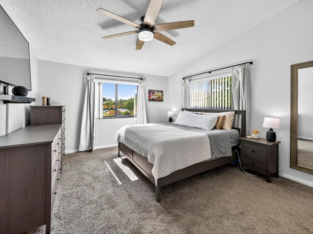 Pineapple Park - Residential Lease