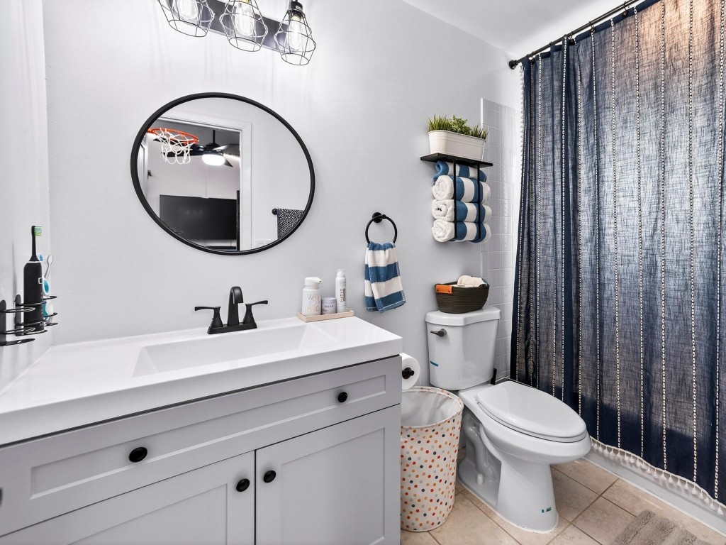 Pineapple Park - Residential Lease