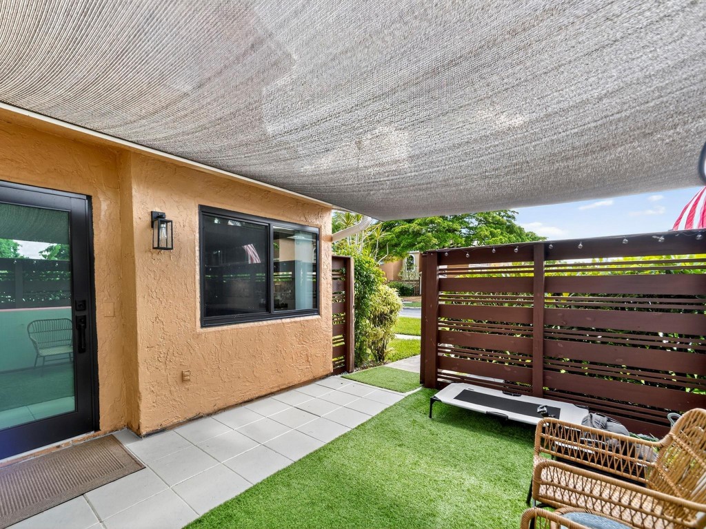 Pineapple Park - Residential Lease