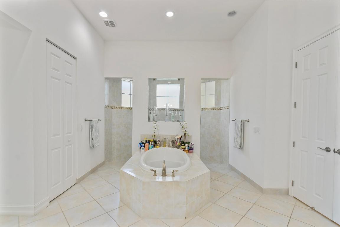 OLYMPIA 1 - Residential