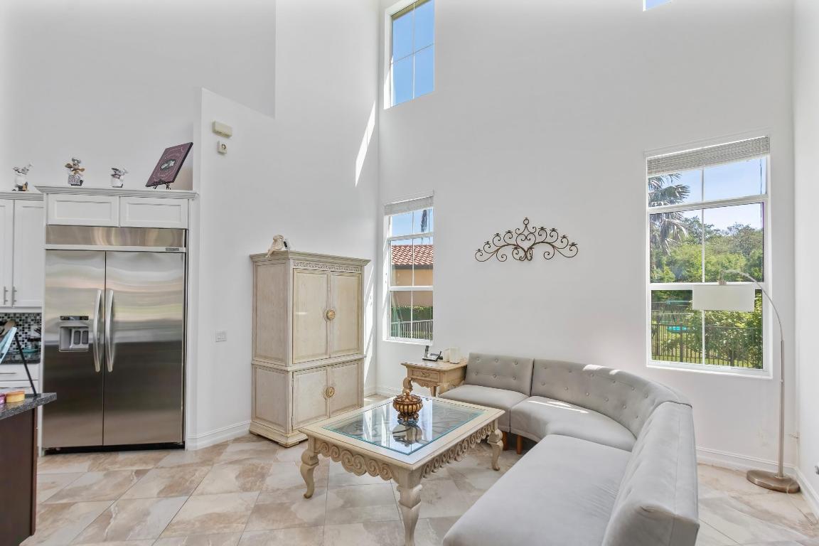 OLYMPIA 1 - Residential