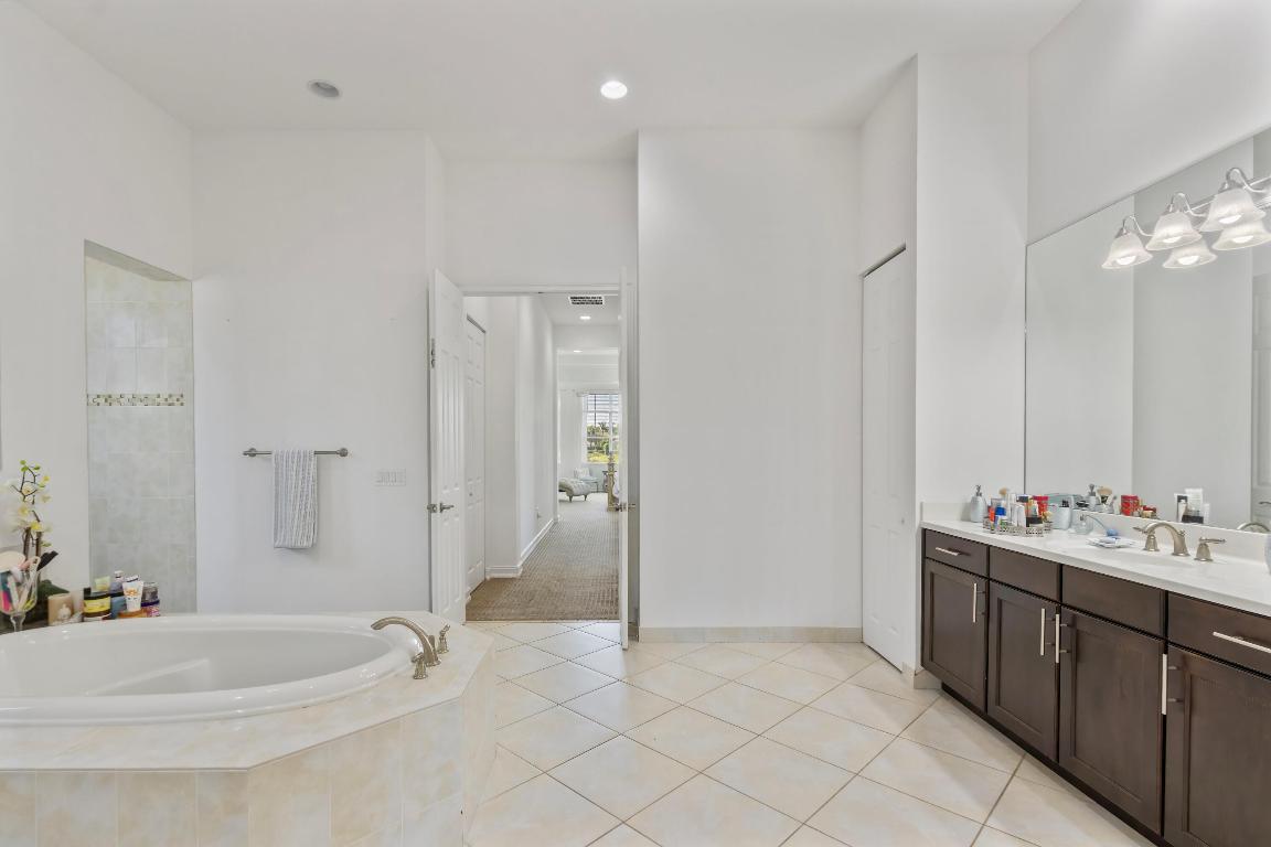 OLYMPIA 1 - Residential