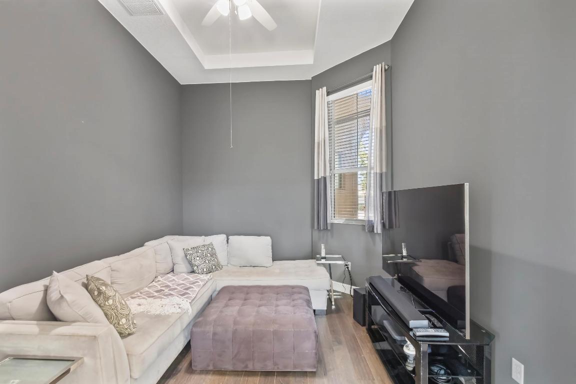 OLYMPIA 1 - Residential