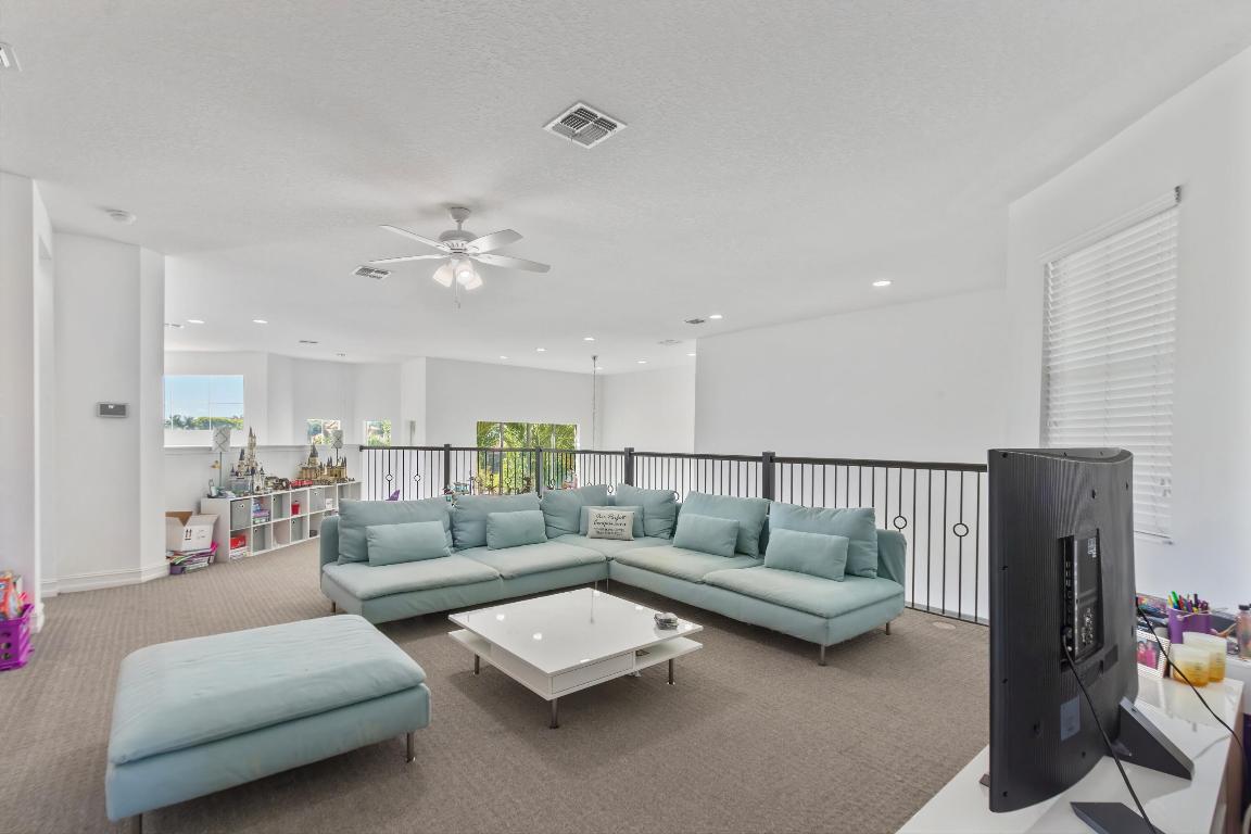 OLYMPIA 1 - Residential