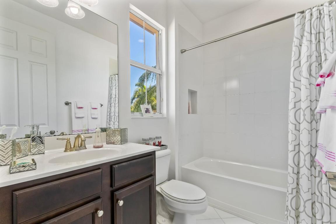 OLYMPIA 1 - Residential