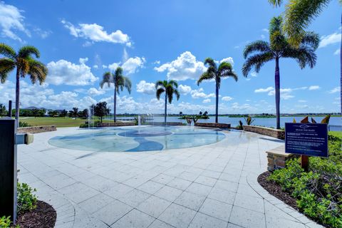 A home in Loxahatchee