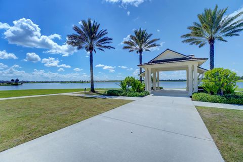 A home in Loxahatchee