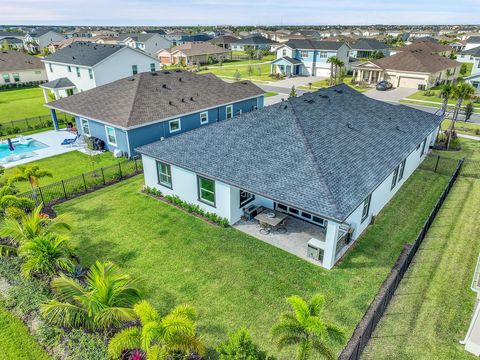 A home in Loxahatchee