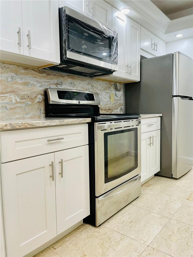 River Reach Condo III - Residential Lease