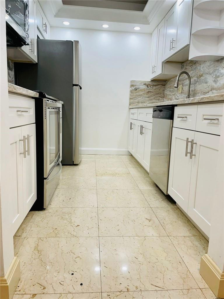 River Reach Condo III - Residential Lease