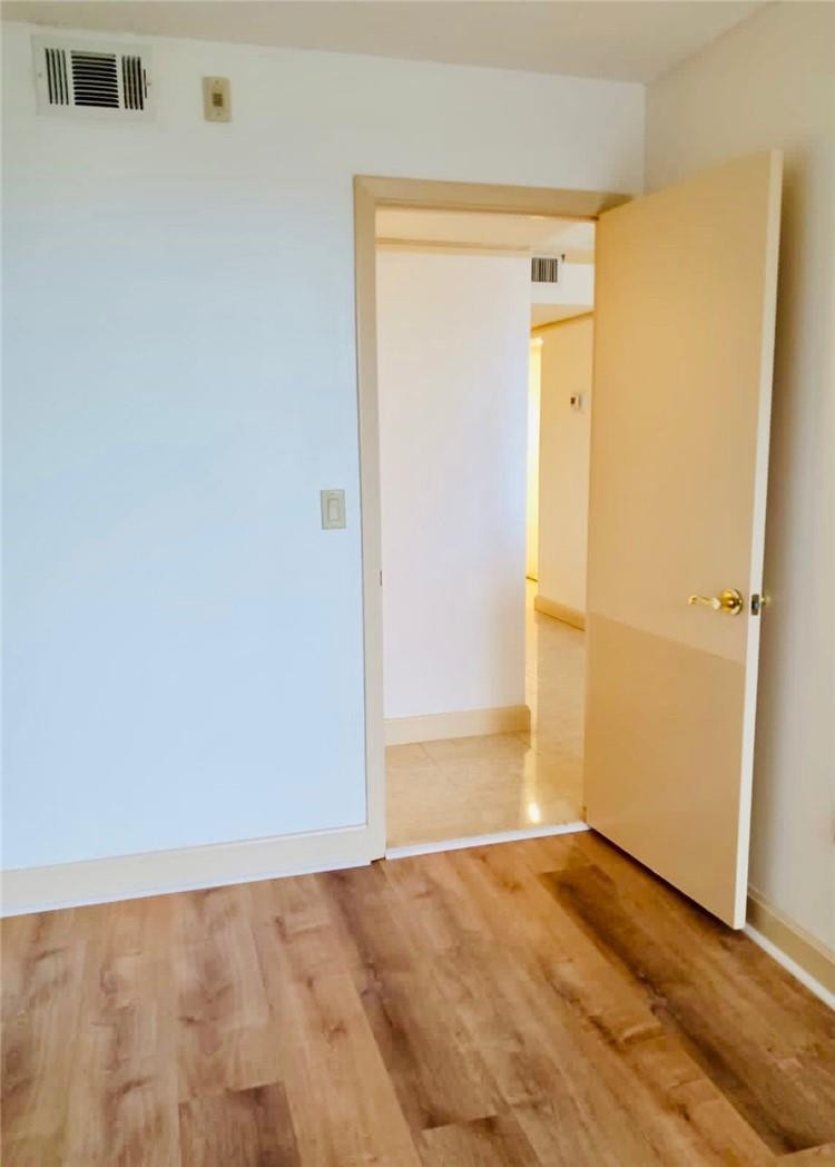 River Reach Condo III - Residential Lease