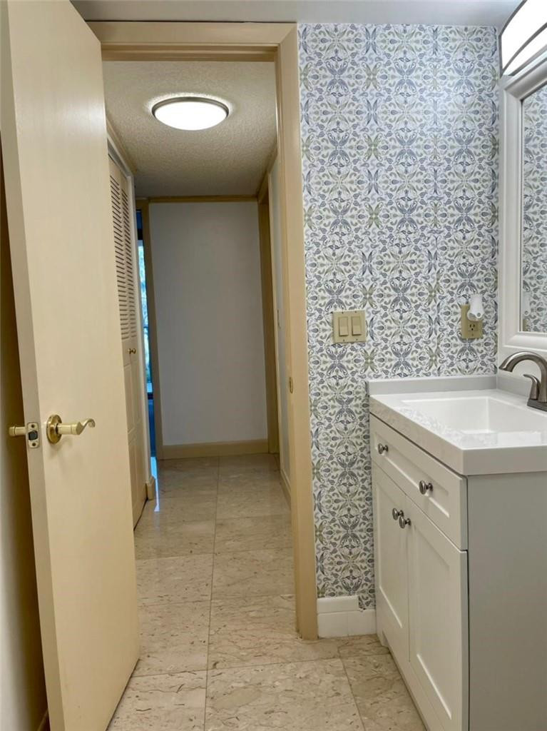 River Reach Condo III - Residential Lease