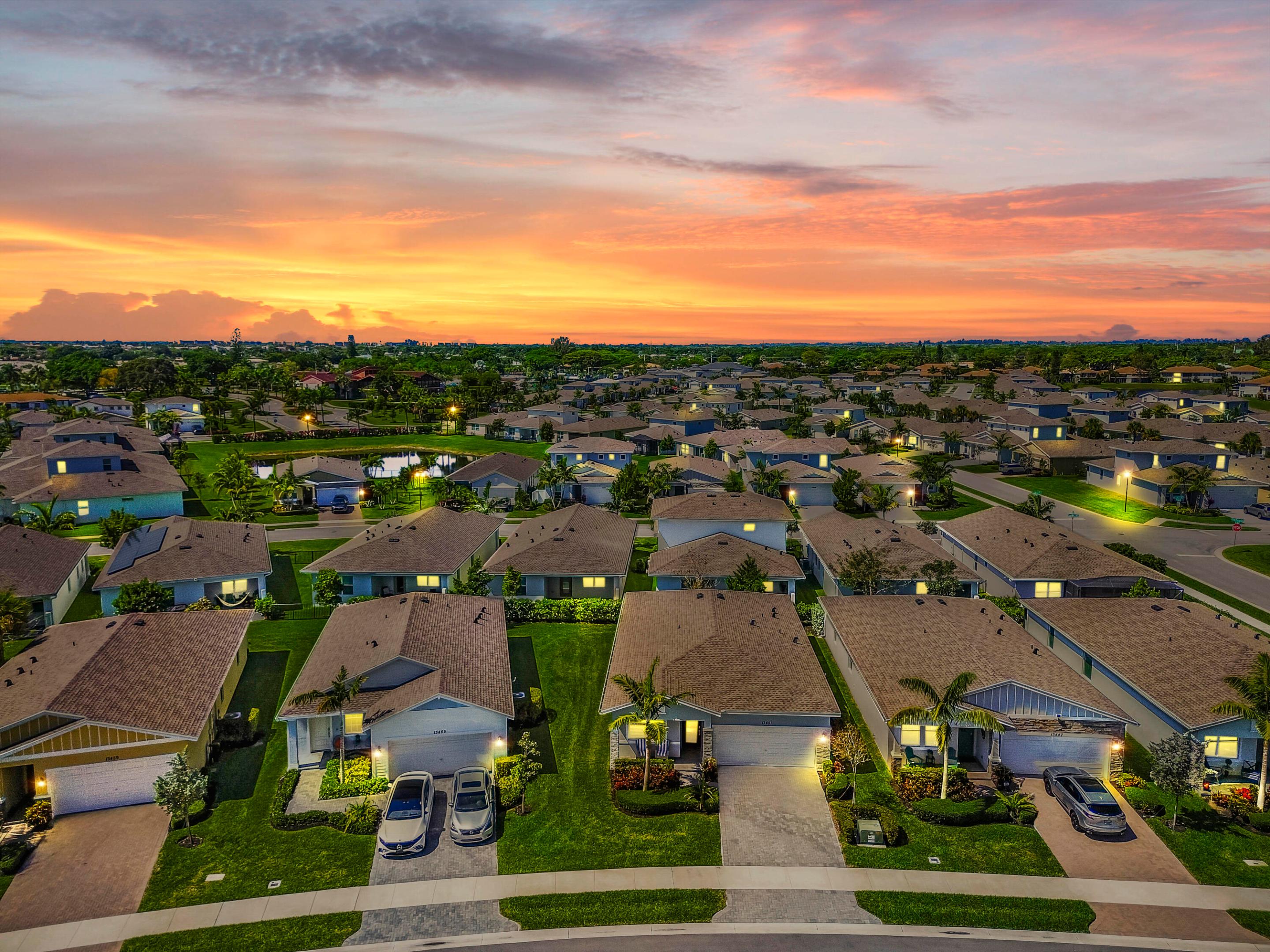 DELRAY TRAILS AT VILLA DELRAY - Residential