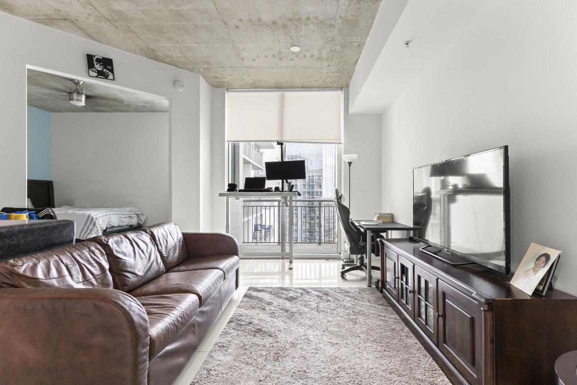 300 S Australian Avenue 1421