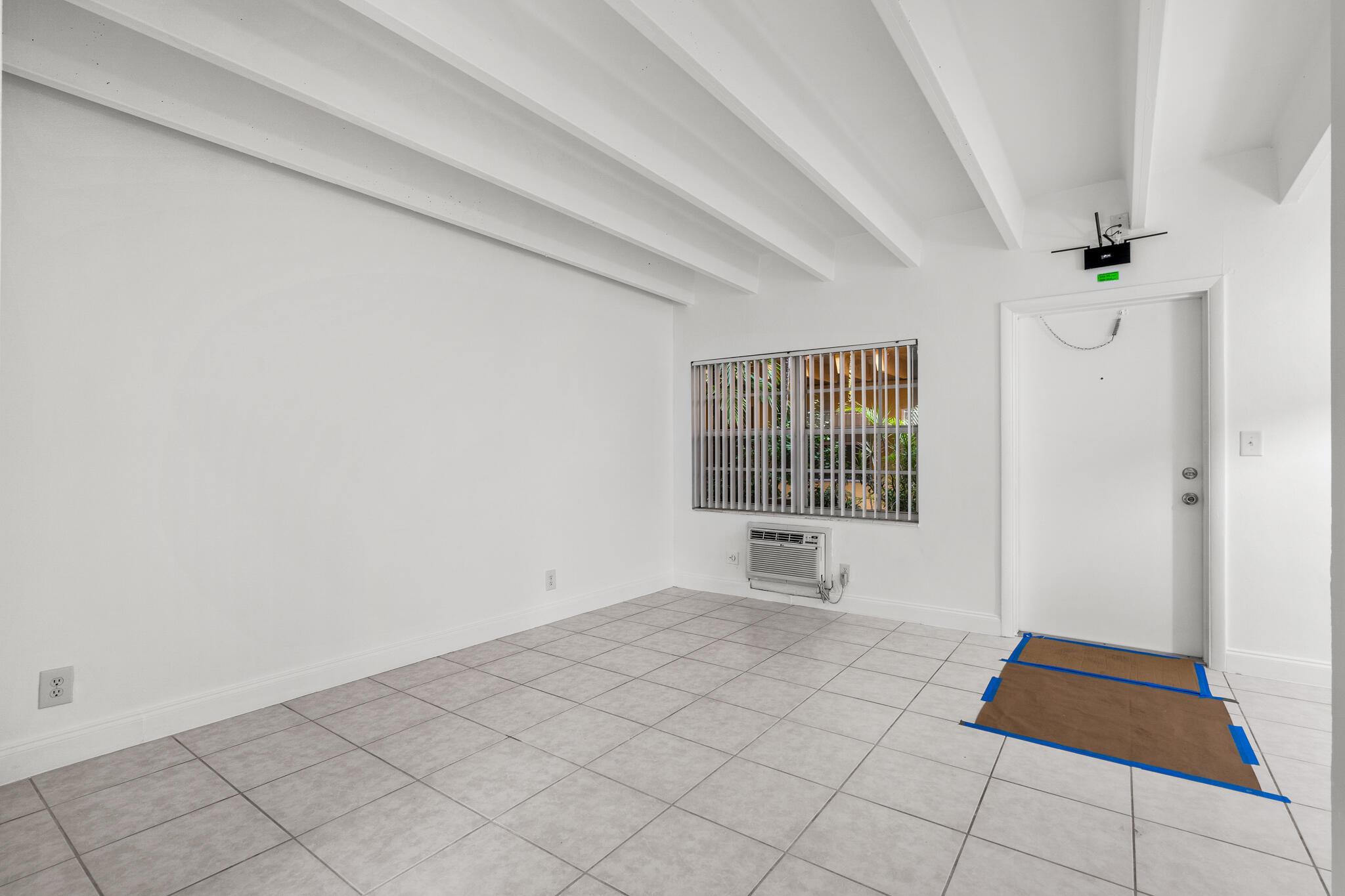 BOCA RATON HILLS SEC 2 - Residential Lease