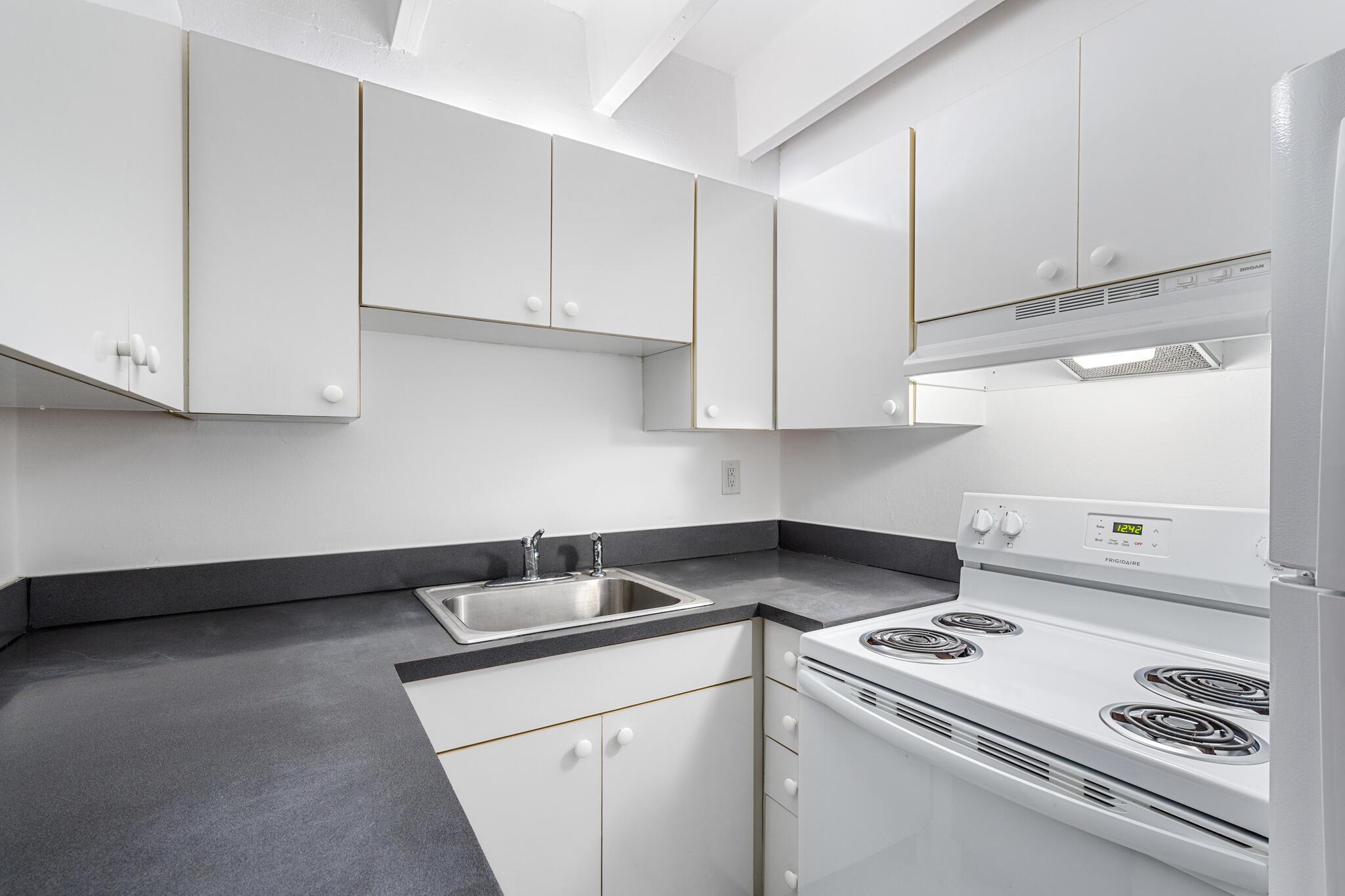 BOCA RATON HILLS SEC 2 - Residential Lease