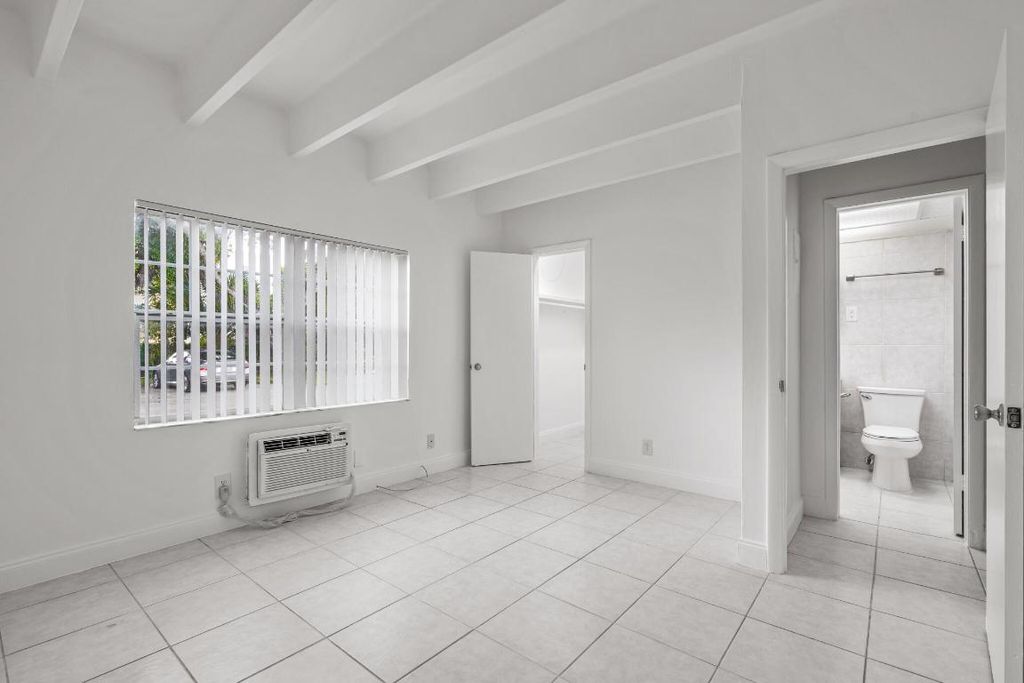 Photo of 330 NW 20th Street #109, Boca Raton, FL 33431 (MLS # R11150415)