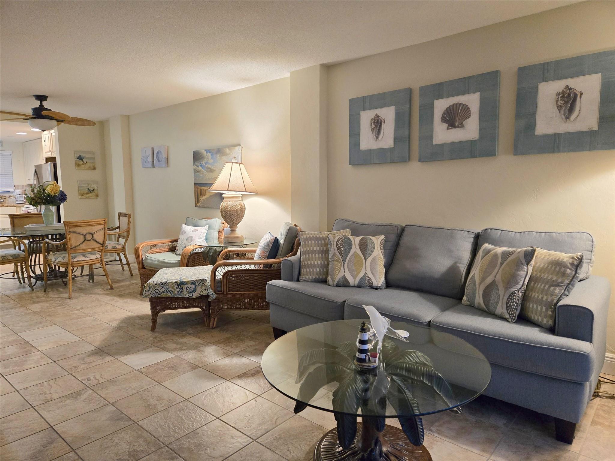 HILLSBORO COLONNADE CONDO - Residential Lease