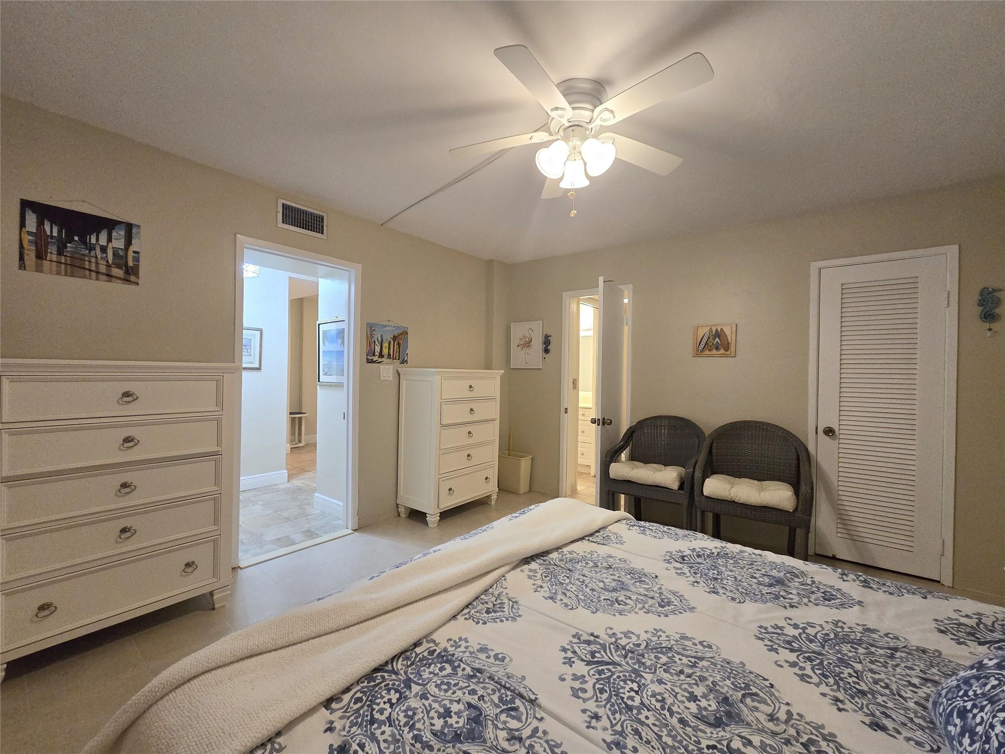HILLSBORO COLONNADE CONDO - Residential Lease