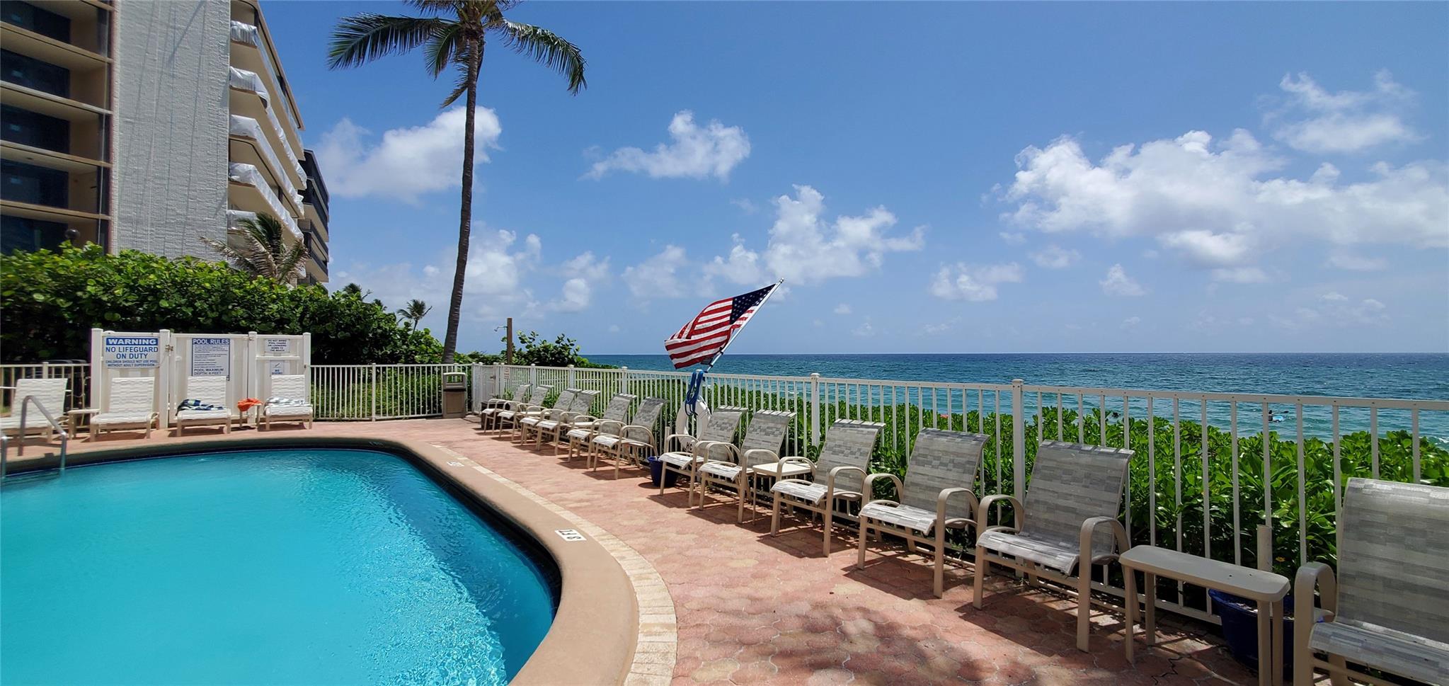 HILLSBORO COLONNADE CONDO - Residential Lease