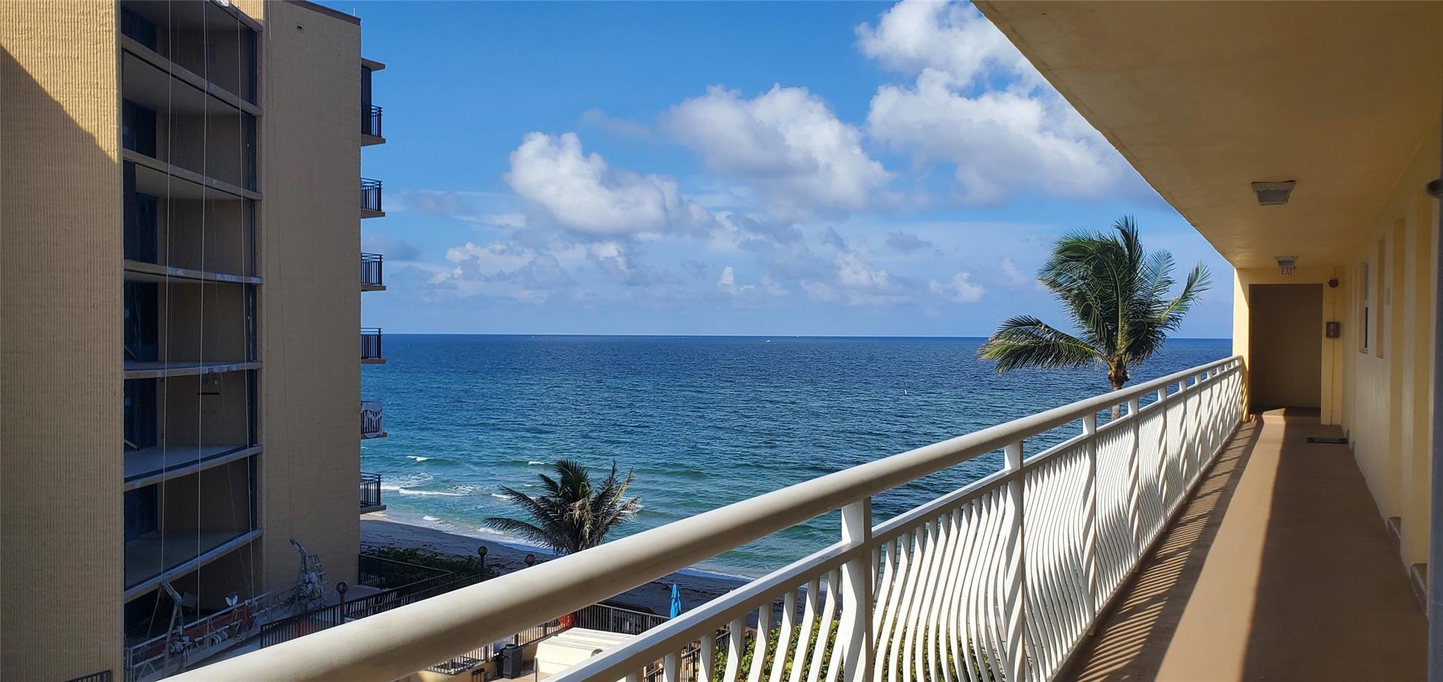 HILLSBORO COLONNADE CONDO - Residential Lease