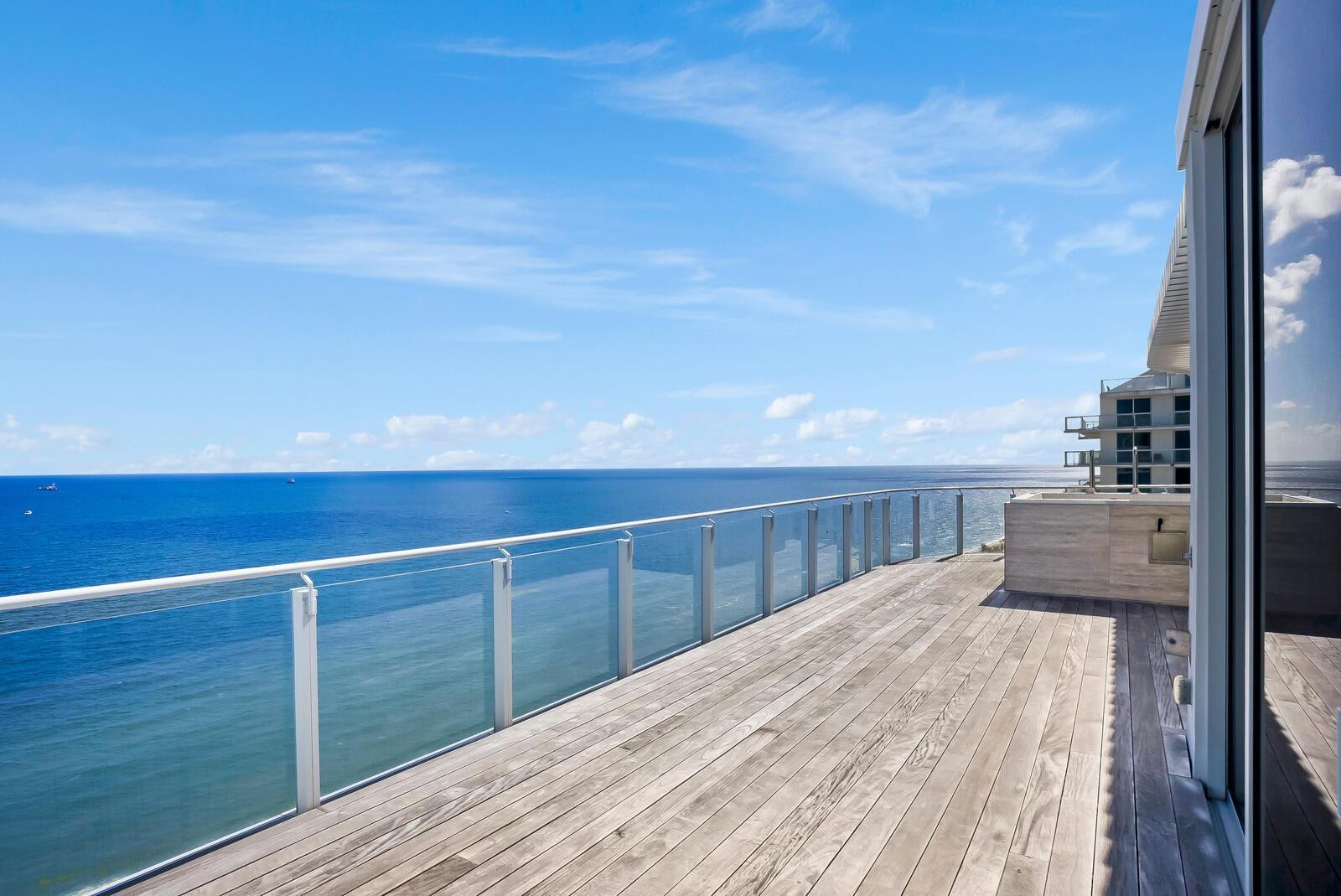 Four Seasons - Residential